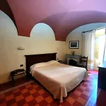 Corte Fiorita Diffuso فندق 3*