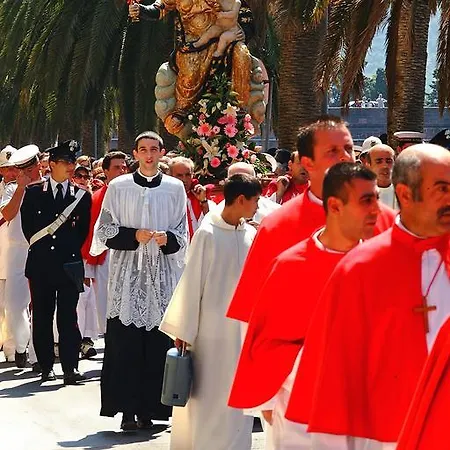 Corte Fiorita Diffuso 3* Bosa