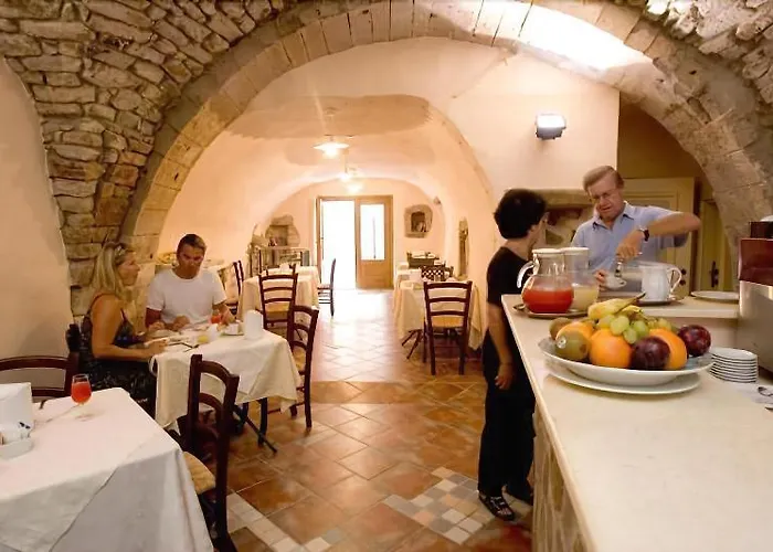 Hotell Corte Fiorita Diffuso 3*