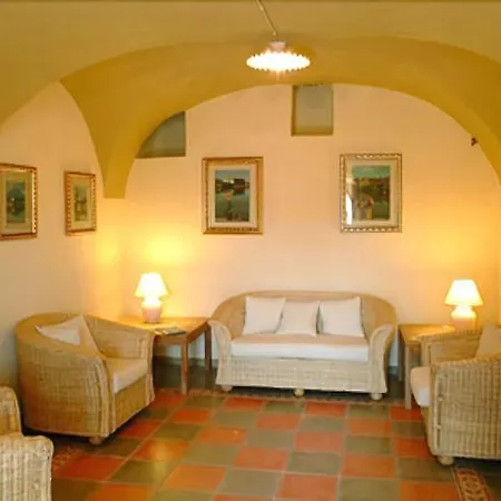 Corte Fiorita Diffuso Hotel 3*
