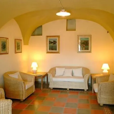 Corte Fiorita Diffuso 3*